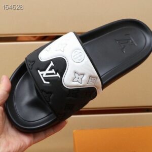 Iconic Street Daily Shoes L3067