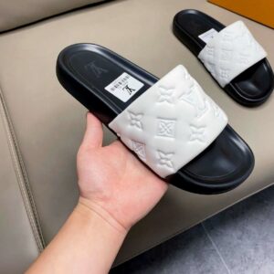 Iconic Street Daily Shoes L3200