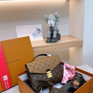 New Collection Fashion Shoes L3063