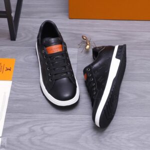 Iconic Street Daily Shoes L3286