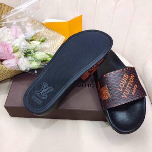Iconic Street Daily Shoes L3026
