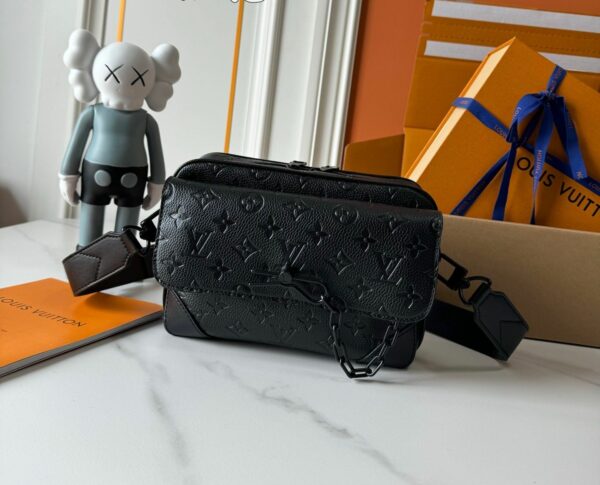 Luxury LV Handbag M46795