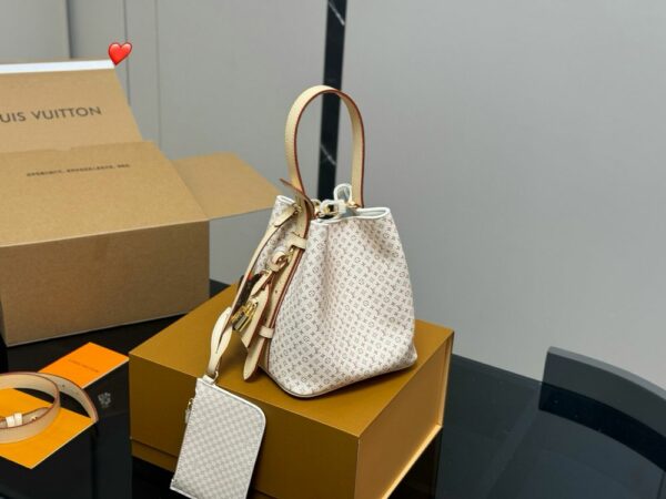 New Collection Fashion LV Handbag L1744