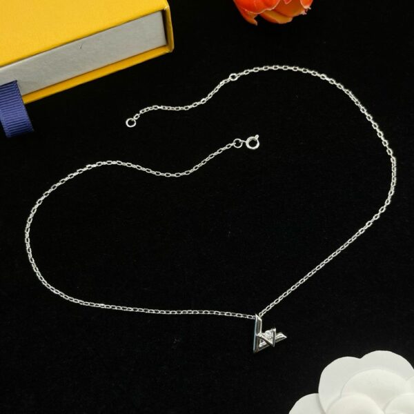 New Arrival LV Necklace 135