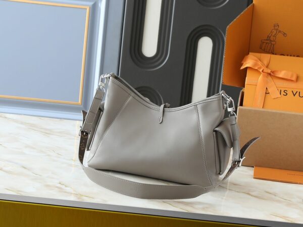Luxury LV Handbag M25143.3