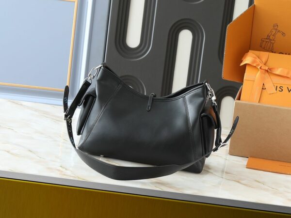 Luxury LV Handbag M25143.3
