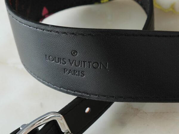 Luxury LV Handbag M25143.3