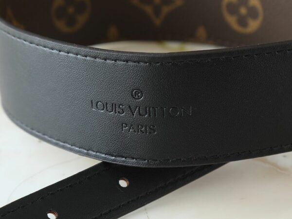 Luxury LV Handbag M25143.2
