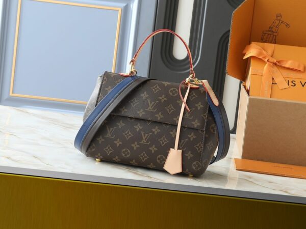Luxury LV Handbag M42738-M44863