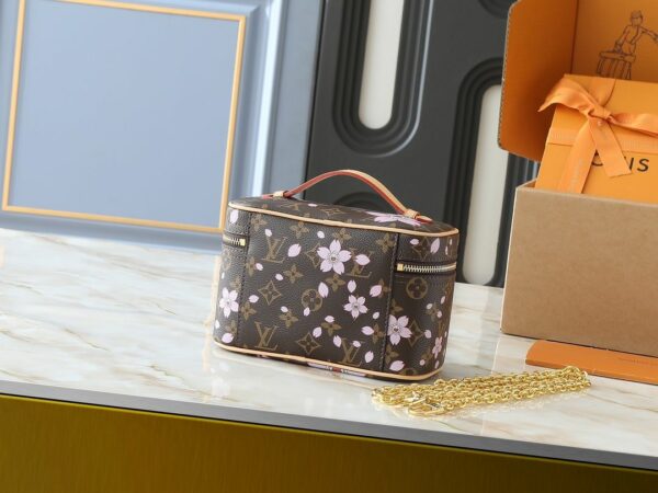 Luxury LV Handbag M14181-M44495