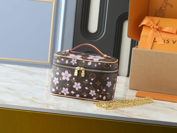 Luxury LV Handbag M14181-M44495
