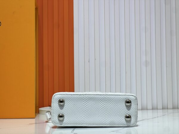 Luxury LV Handbag M59939-M94519.8