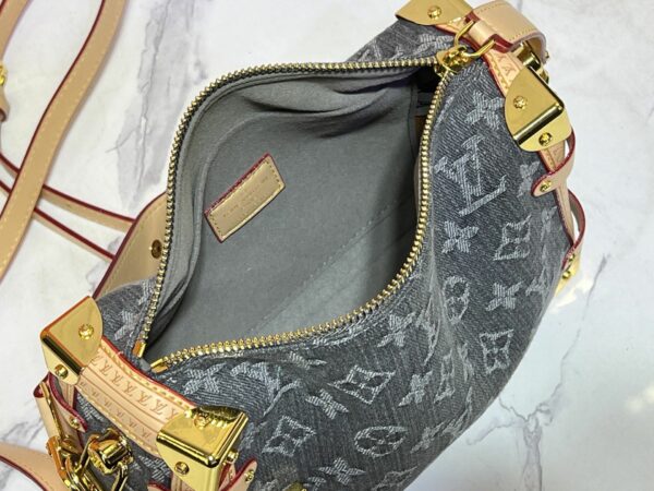Luxury LV Handbag M46358.3