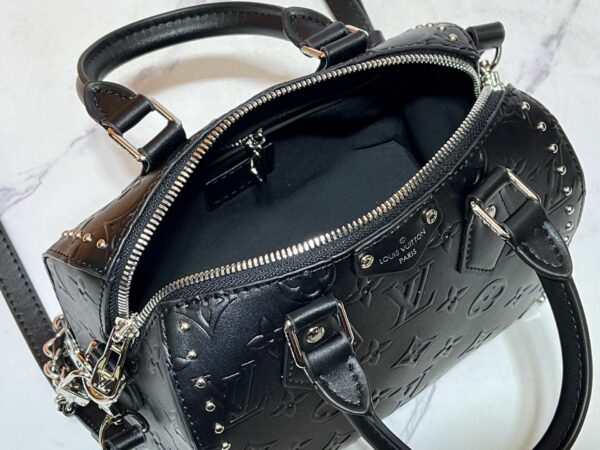 Luxury LV Handbag M46881.1