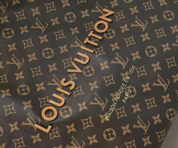 Luxury LV Handbag M24457.3