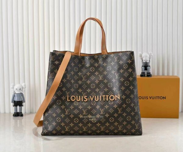 Luxury LV Handbag M24457.3