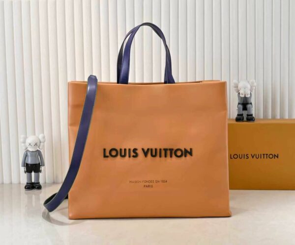 Luxury LV Handbag M24457.3