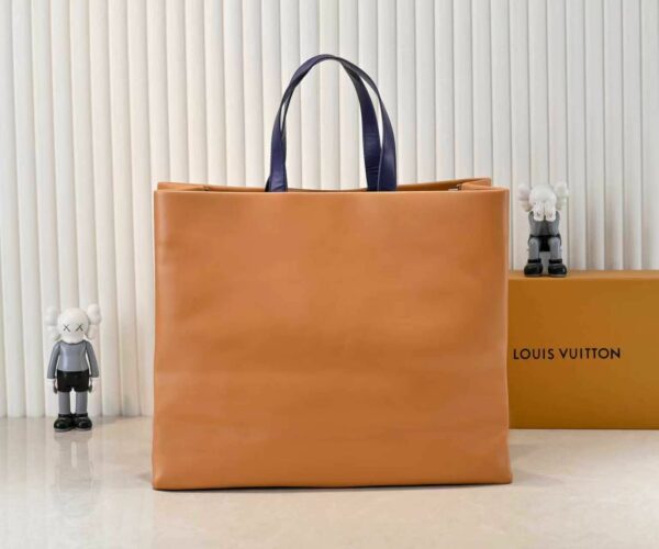 Luxury LV Handbag M24457.3