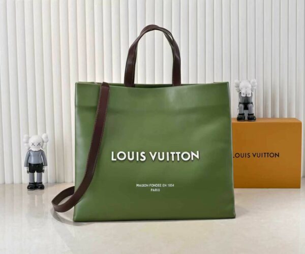 Luxury LV Handbag M24457.3