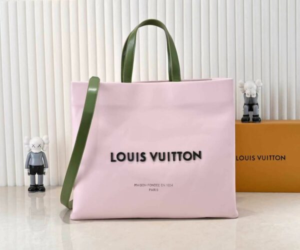 Luxury LV Handbag M24457.3