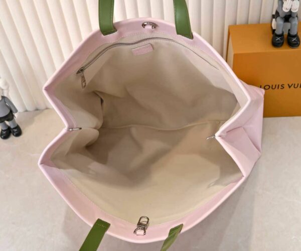 Luxury LV Handbag M24457.3