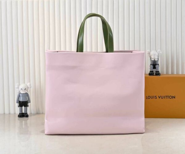 Luxury LV Handbag M24457.3