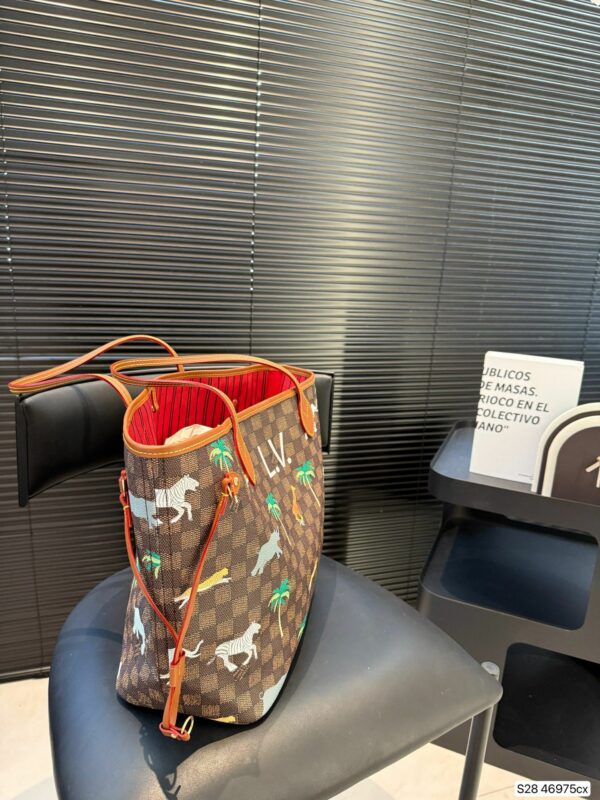 New Collection Fashion LV Handbag L2036