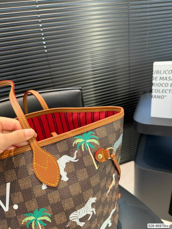 New Collection Fashion LV Handbag L2036