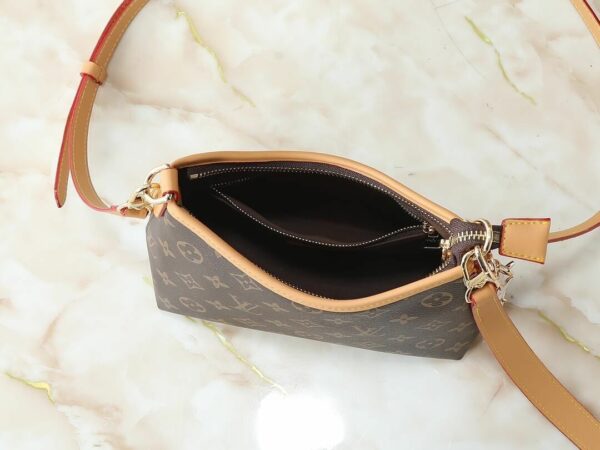 Luxury LV Handbag M13689