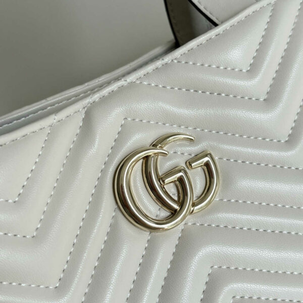 Luxury Gucci Handbag 847387