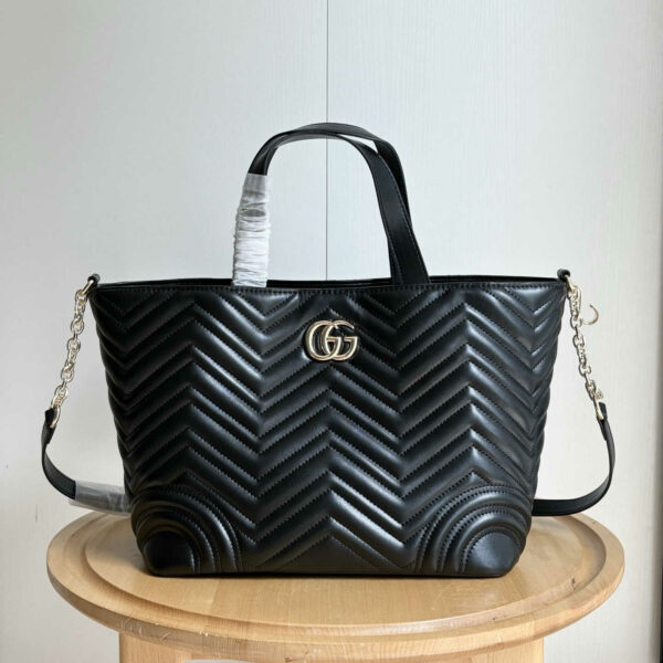 Luxury Gucci Handbag 847387