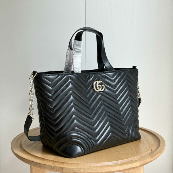 Luxury Gucci Handbag 847387