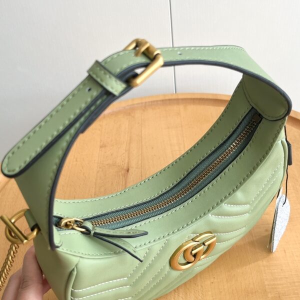 Luxury Gucci Handbag 699514