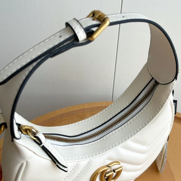 Luxury Gucci Handbag 699514