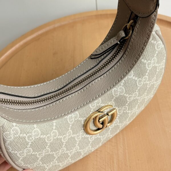 Luxury Gucci Handbag 699514