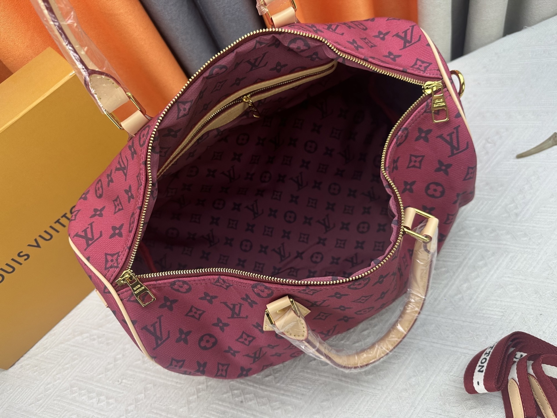 Luxury LV Handbag M25772 Luxury LV Handbag M25772