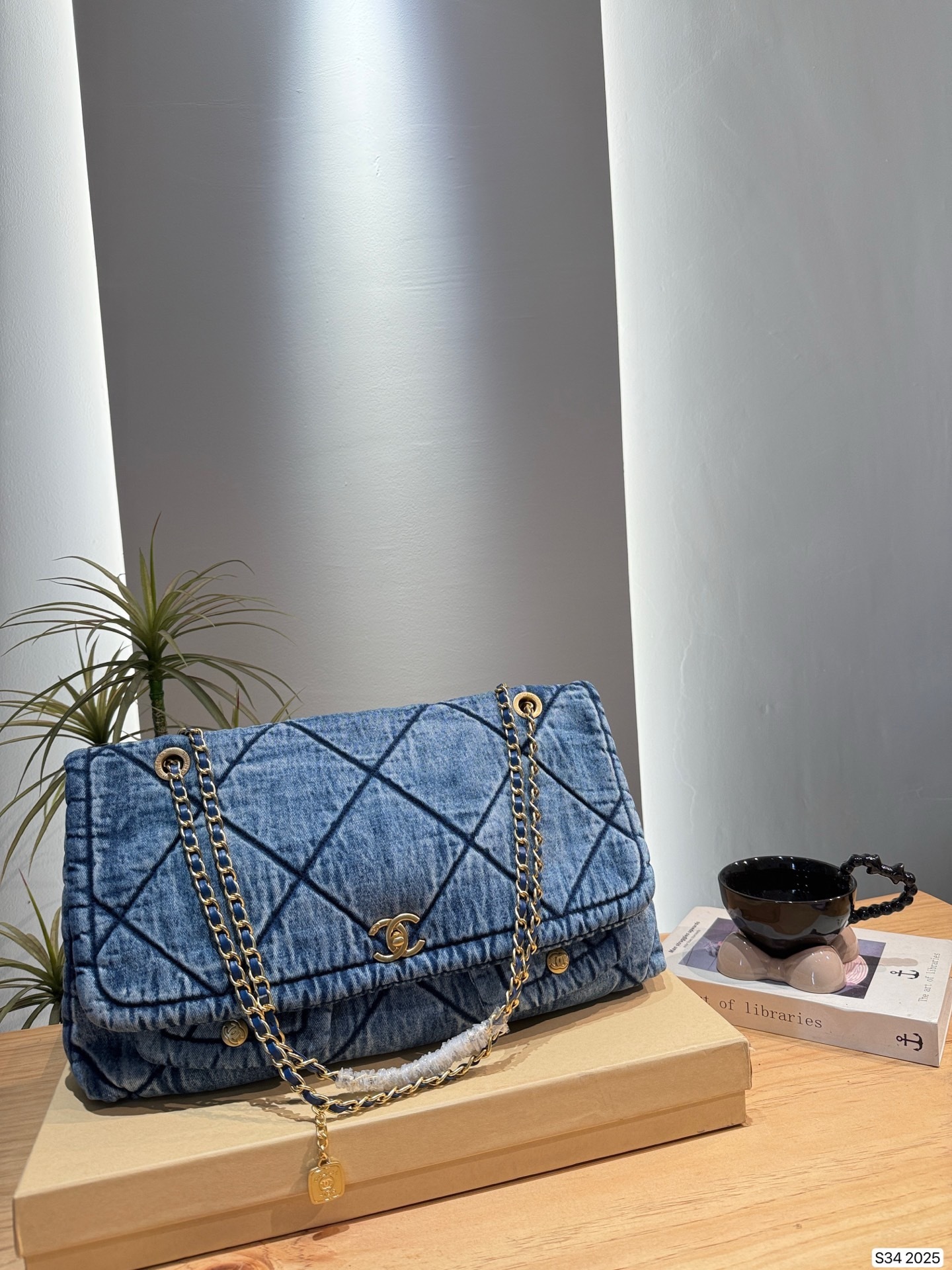 New Collection Fashion CN Handbag 2025 New Collection Fashion CN Handbag 2025