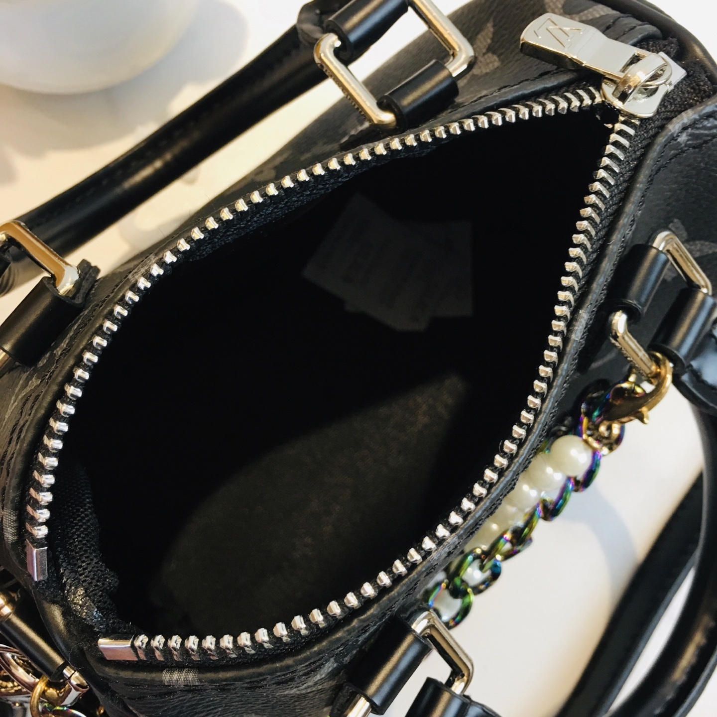 Luxury LV Handbag M15102-M81085 Luxury LV Handbag M15102-M81085