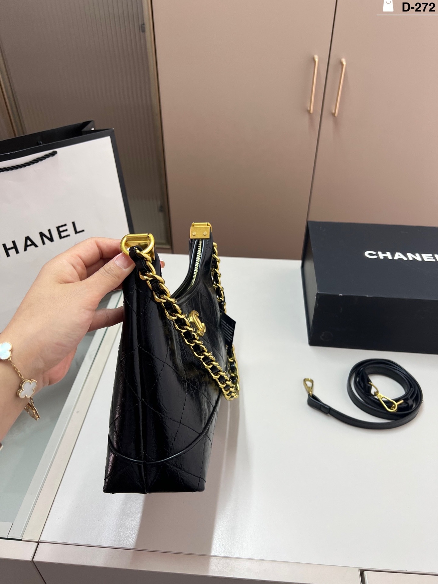 New Collection Fashion CN Handbag 272 New Collection Fashion CN Handbag 272