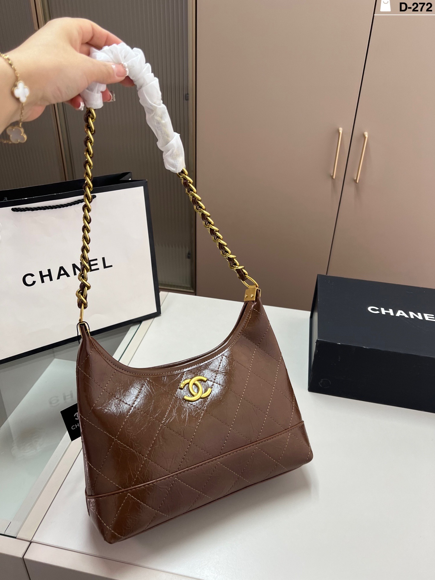 New Collection Fashion CN Handbag 272 New Collection Fashion CN Handbag 272