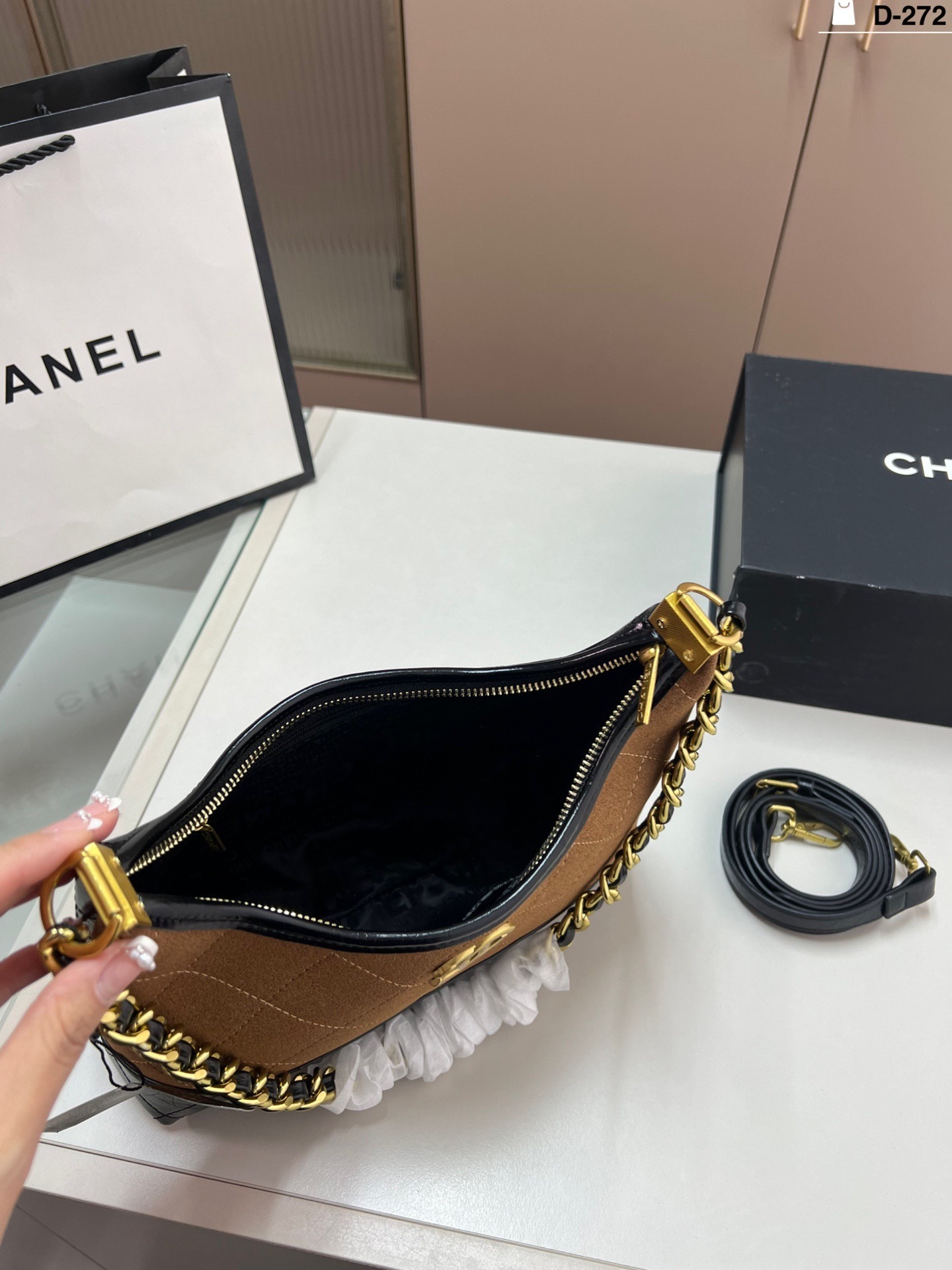 New Collection Fashion CN Handbag 272 New Collection Fashion CN Handbag 272