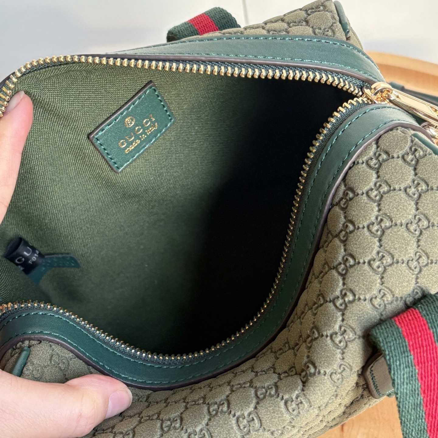 Luxury Gucci Handbag 859975 Luxury Gucci Handbag 859975