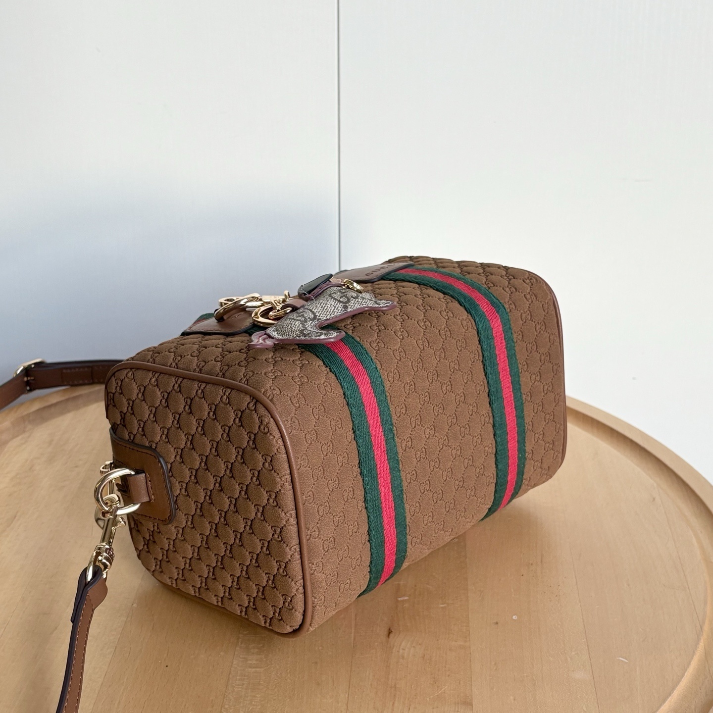 Luxury Gucci Handbag 859975 Luxury Gucci Handbag 859975