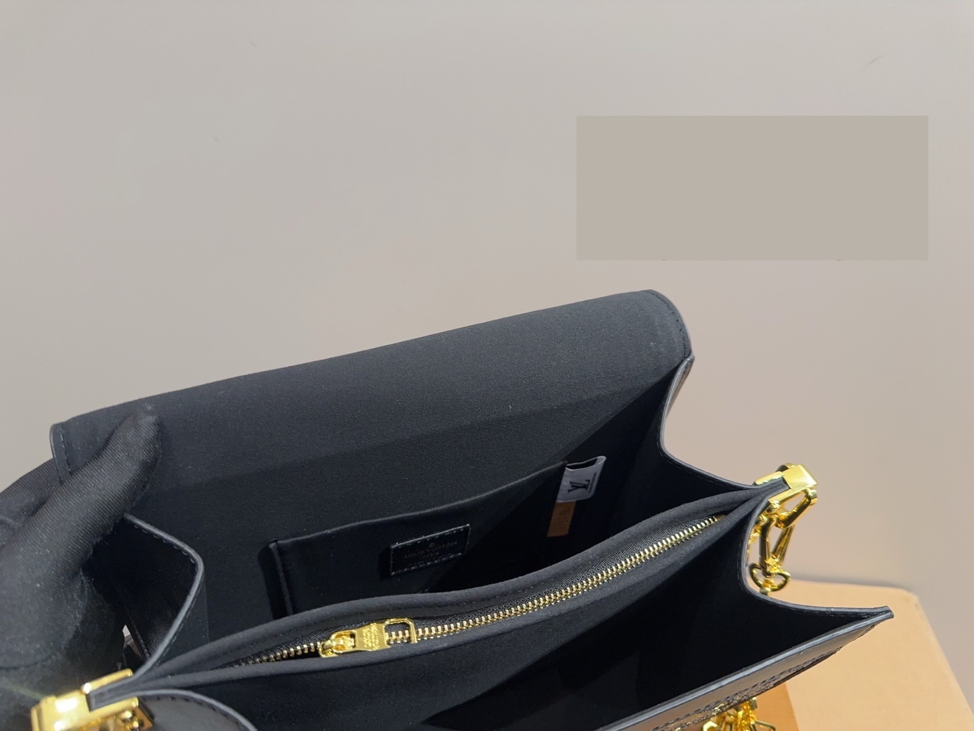 New Collection Fashion LV Handbag LV2511229 New Collection Fashion LV Handbag LV2511229