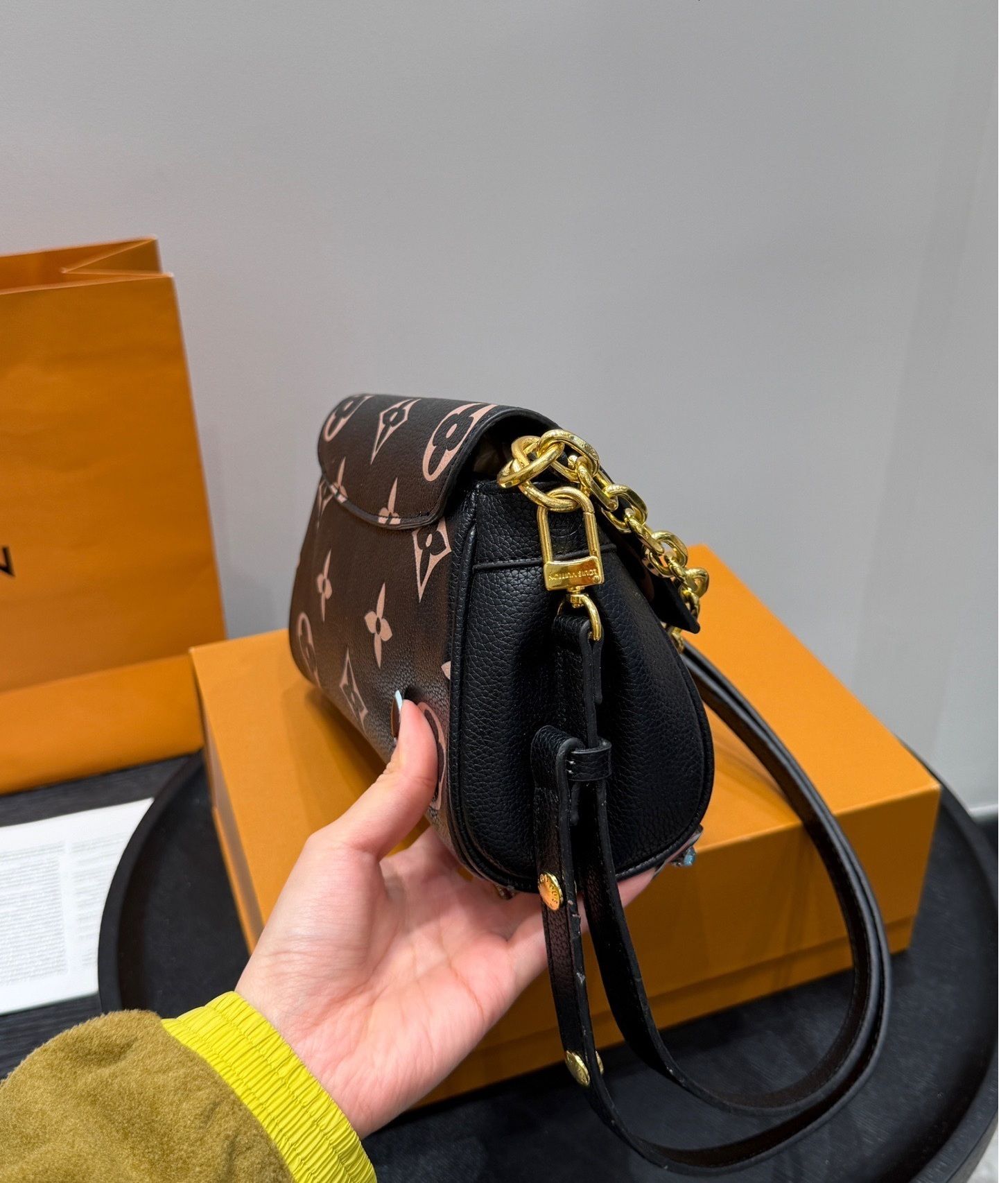 New Collection Fashion LV Handbag LV2511132.1 New Collection Fashion LV Handbag LV2511132.1