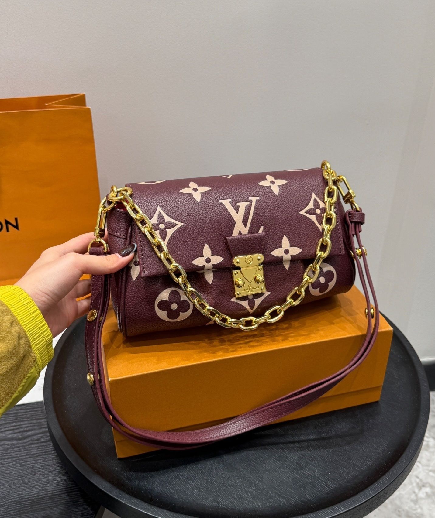 New Collection Fashion LV Handbag LV2511132 New Collection Fashion LV Handbag LV2511132