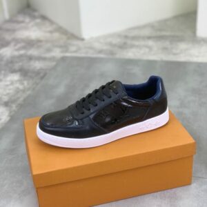 Iconic Street Daily Shoes L3349