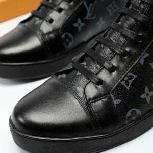 Iconic Street Daily Shoes L3381