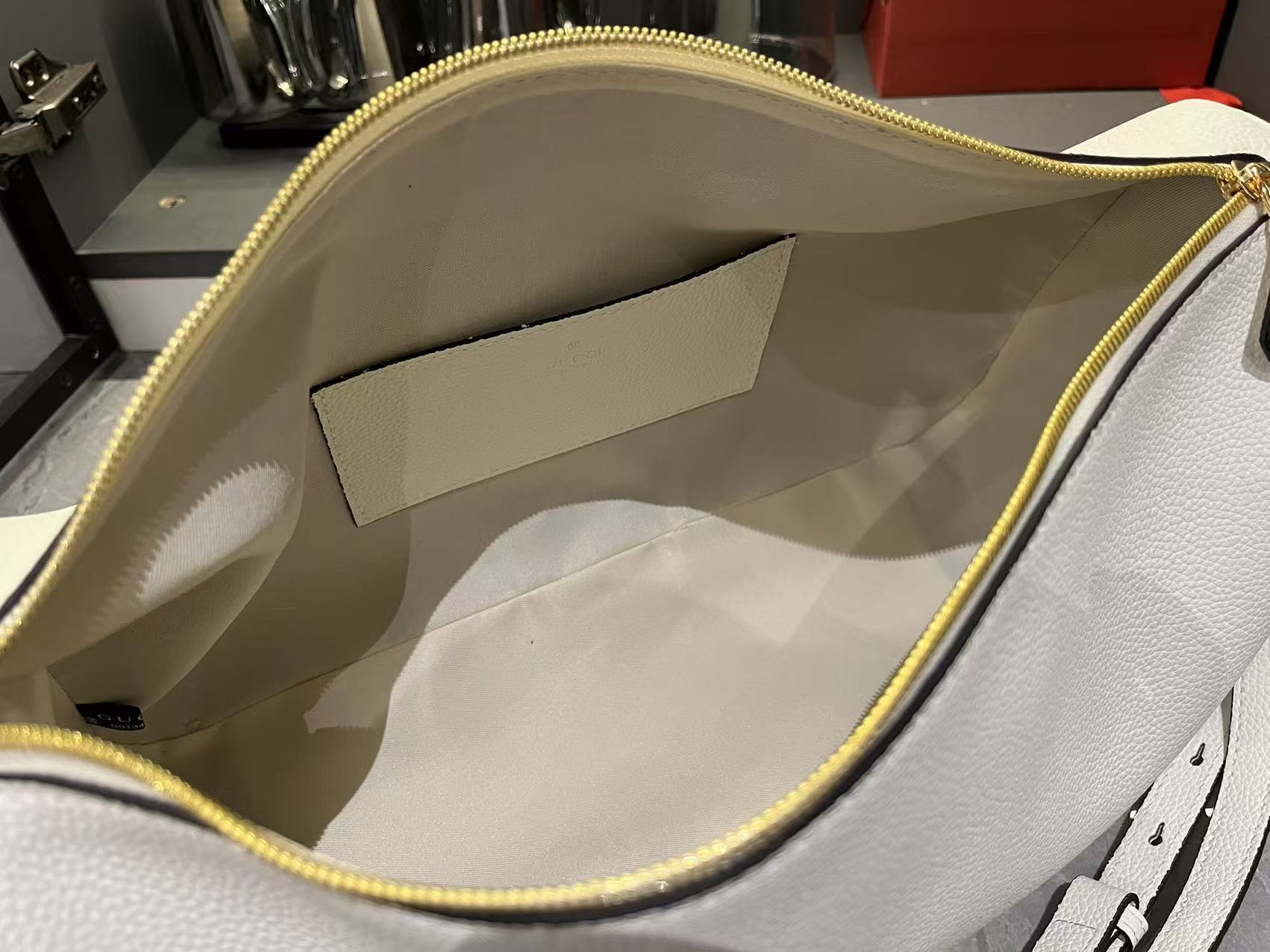 Luxury Gucci Handbag 862530 Luxury Gucci Handbag 862530