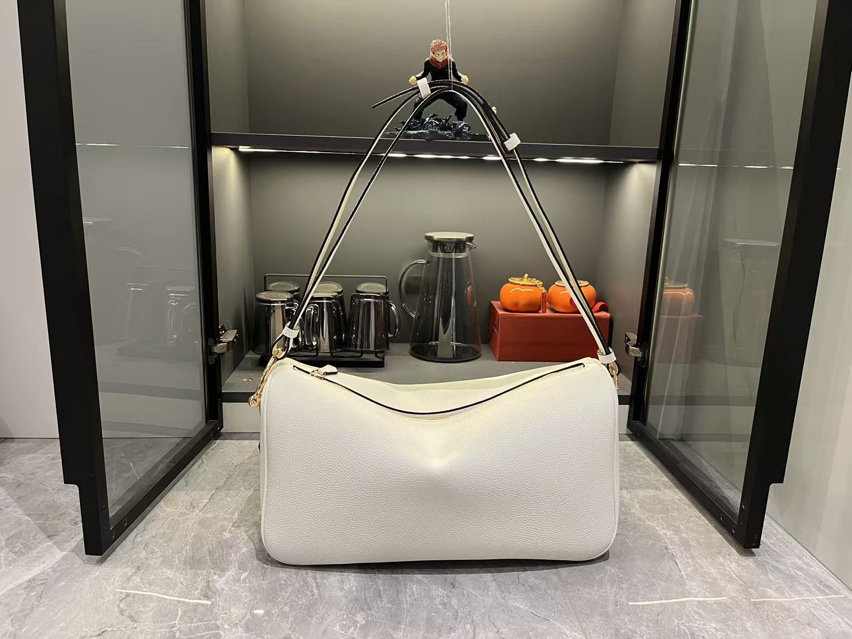 Luxury Gucci Handbag 862530 Luxury Gucci Handbag 862530